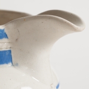 7-7531-Pub_jugs_blue_white-2 7-7531-Pub_jugs_blue_white-2