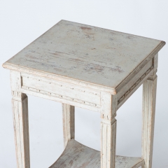 7-7876_table_small_two-tier_gustavian-2