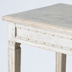 7-7876_table_small_two-tier_gustavian-3