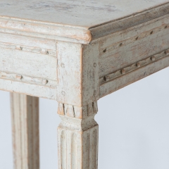 7-7876_table_small_two-tier_gustavian-4