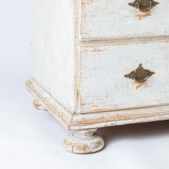 7-8206-A-Rococo-Period-Cabinet-in-White-Paint-with-Original-Hardware-C.-1770-19