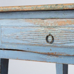 7-8113-A-Swedish-Scrub-Top-Table-with-Blue-Paint-12