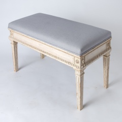 7-8119-Gustavian-Style-Bench-With-Contrasting-Grey-Fabric-2