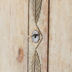 7-8126-Gustavian-Hutch-Cabinet-with-Rönn-Leaf-motif-14