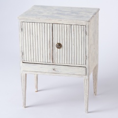 7-8153-Gustavian-Nightstand-with-ribbed-front-C.-1800-11