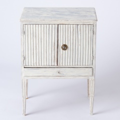 7-8153-Gustavian-Nightstand-with-ribbed-front-C.-1800-12