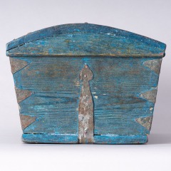 7-8158-Swedish-Travel-box-with-domed-lid-and-blue-paint-C-1820-11