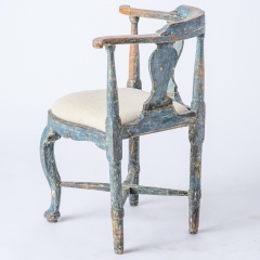 7-8171-Swedish-Rococo-Period-Hornstol-or-Corner-Chair-in-Original-Blue-Paint-C-1770-14