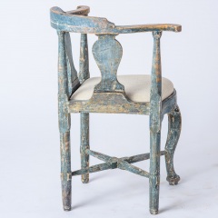 7-8171-Swedish-Rococo-Period-Hornstol-or-Corner-Chair-in-Original-Blue-Paint-C-1770-15