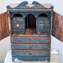 7-8187-19th-C-Swedish-Minature-Armoir-or-Jewelry-Case-with-Blue-Paint-10