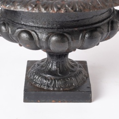 7-8194-A-French-Pair-of-Cast-Iron-Urns-with-Old-Black-Paint-Circa-1920-17