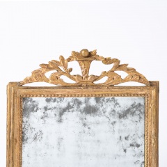 7-8195_Late-19th-Century-Gilt-Mirror-with-Carved-Crest-featuring-Two-Birds-10