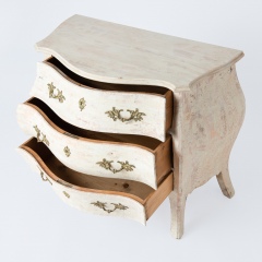 7-8209-A-Swedish-Rococo-Commode-with-Curves-from-Stockholm-C.-1790-17