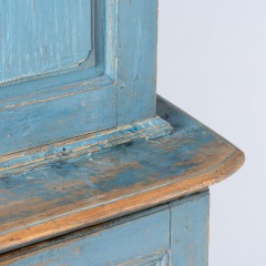 7-8225-Swedish-Baroque-Cabinet-with-Blue-Faux-Marble-Mouldings-C-1803-15
